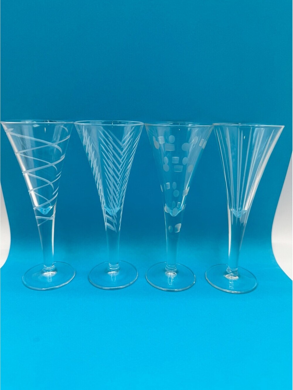 Mikasa Set Of 4 Cheers Etched Cordial 2 Oz Blown Glasses Geometric Designs ~6”T